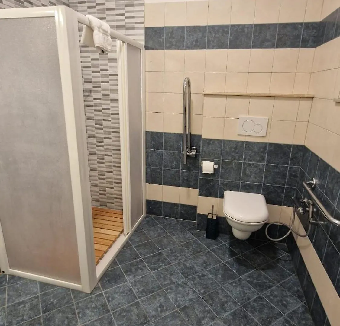 4Rooms In Roma 0*,  Italia
