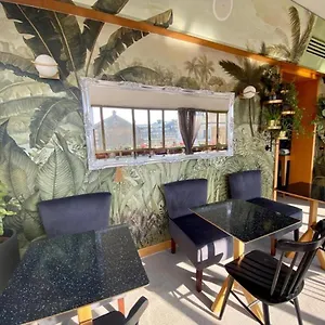 Hotel Tritone, Rzym