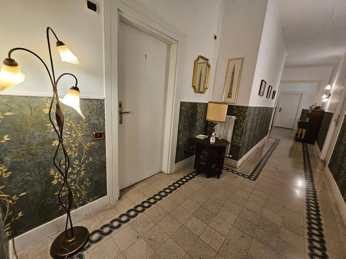 ゲストハウス 4Rooms In ローマ イタリア
